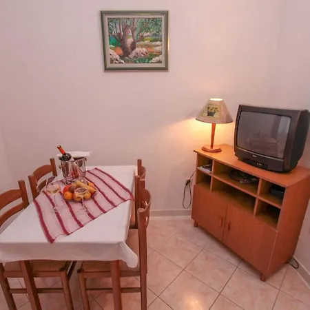 Lola Rogoznica (Sibenik-Knin)