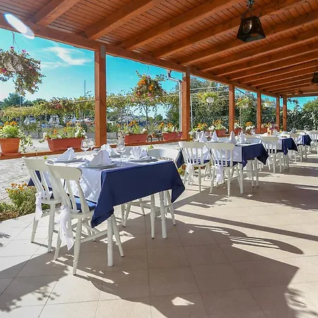 Lola Rogoznica (Sibenik-Knin)