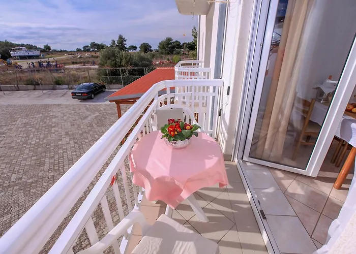 Lola Pensión Rogoznica (Sibenik-Knin)