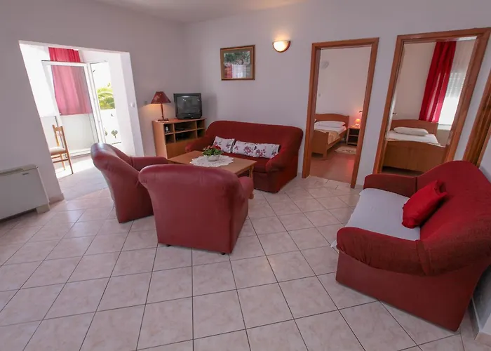 Lola 3* Rogoznica (Sibenik-Knin)